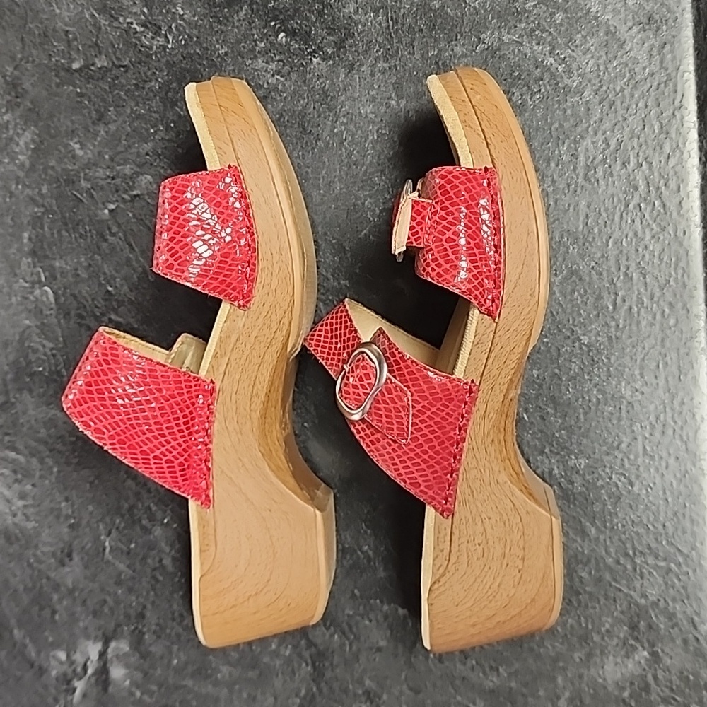 Dansko Sandals - Picture 2 of 8